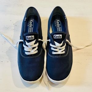 Women’s Keds Navy Blue Size 9 Sneakers